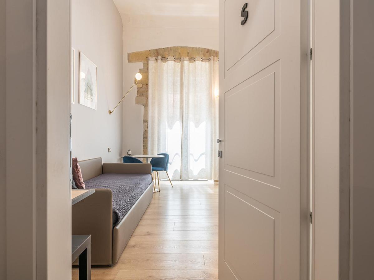 Orma Design Rooms - Historic Centre Cagliari Bagian luar foto