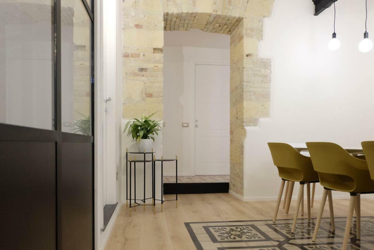 Orma Design Rooms - Historic Centre Cagliari Bagian luar foto