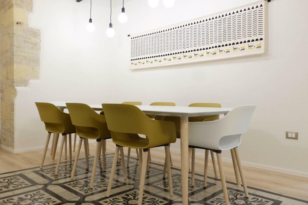 Orma Design Rooms - Historic Centre Cagliari Bagian luar foto