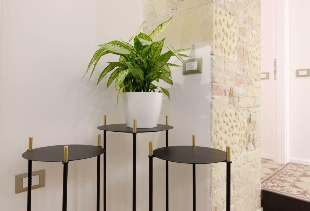 Orma Design Rooms - Historic Centre Cagliari Bagian luar foto