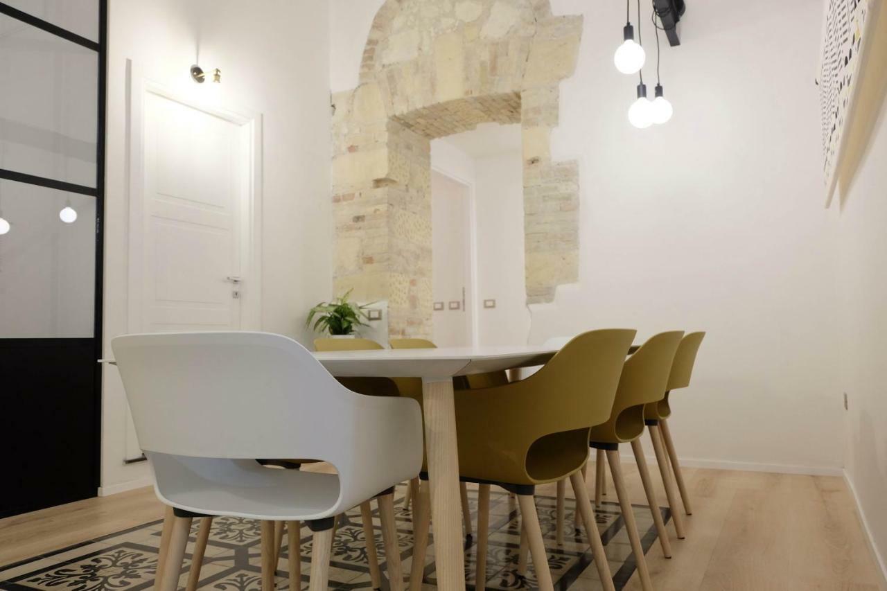Orma Design Rooms - Historic Centre Cagliari Bagian luar foto