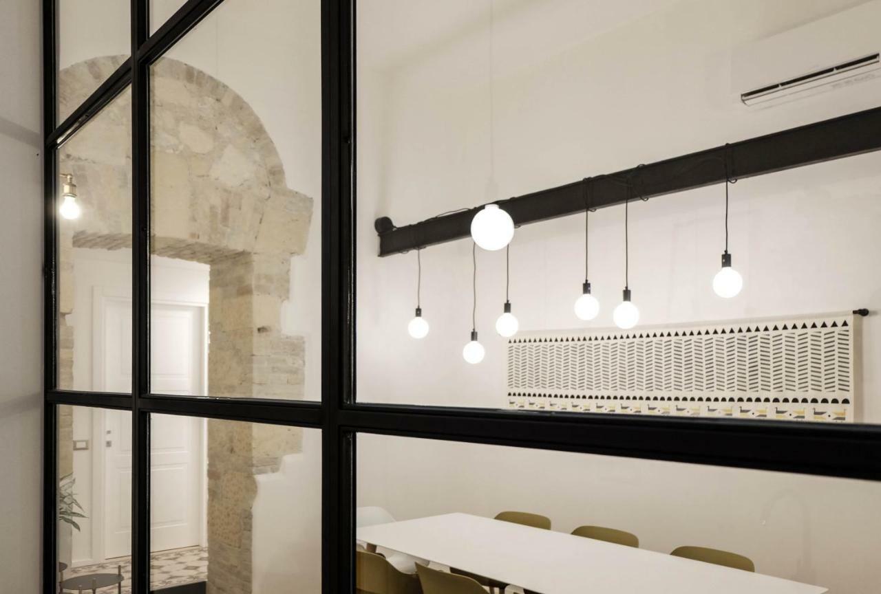 Orma Design Rooms - Historic Centre Cagliari Bagian luar foto