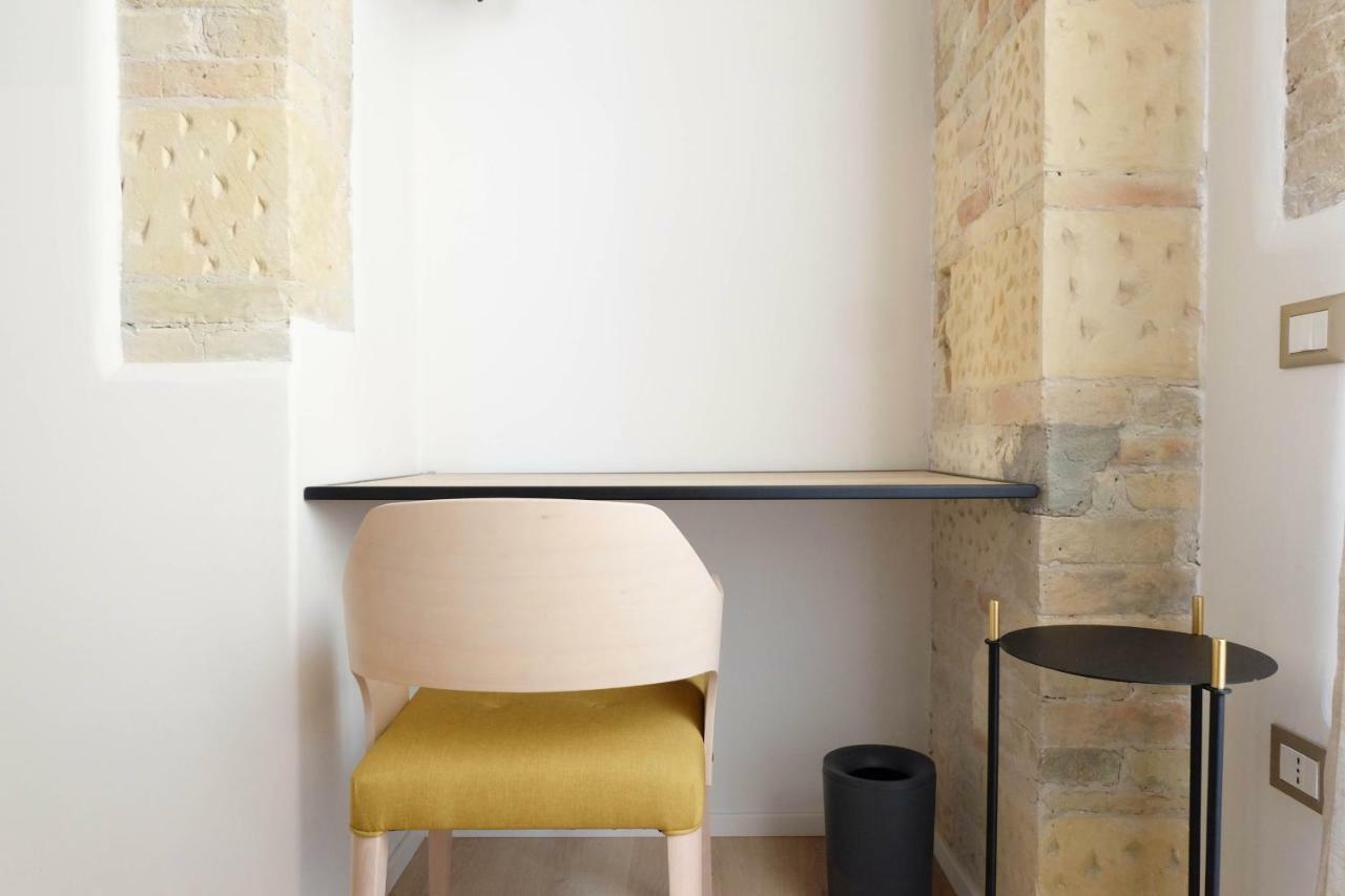 Orma Design Rooms - Historic Centre Cagliari Bagian luar foto