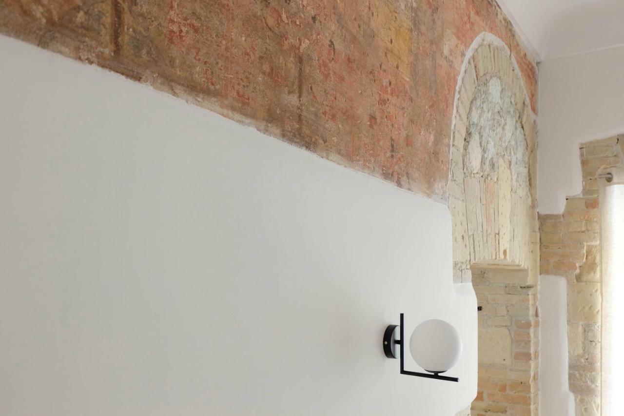Orma Design Rooms - Historic Centre Cagliari Bagian luar foto